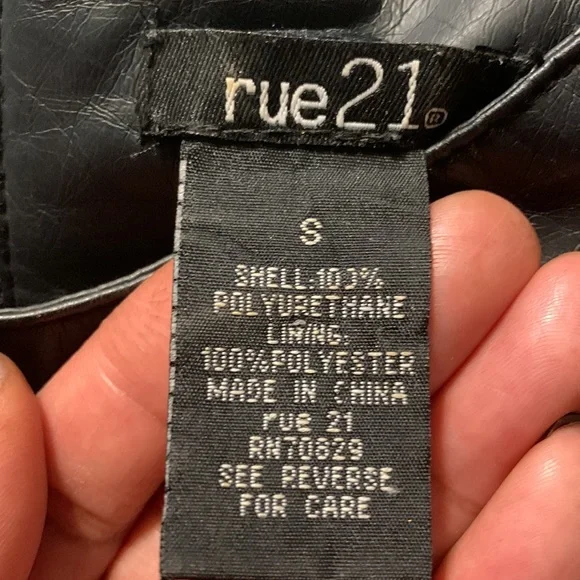 Faux Leather Sleeveless Top. Size Small - Picture 3 of 3